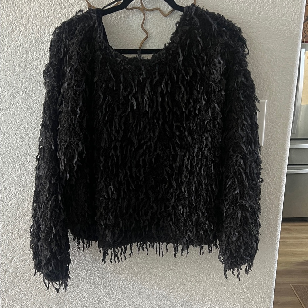 Elegant Black Shaggy Women’s Sweater
